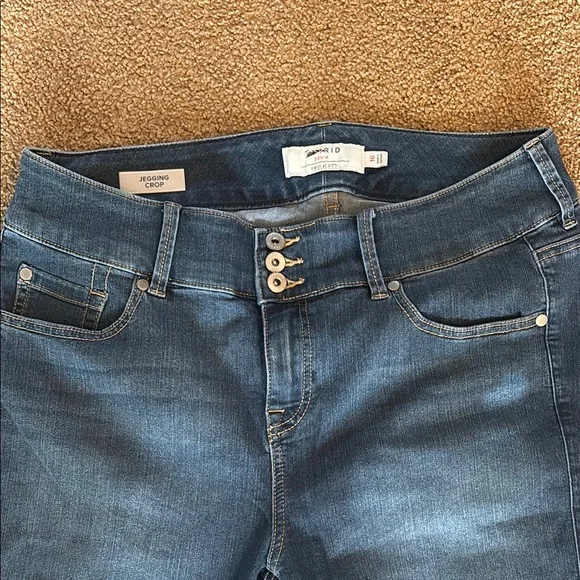Torrid Blue Straight Leg Jeans Classic Denim - Picture 2 of 4